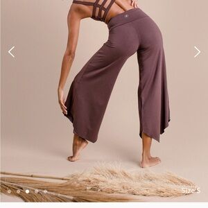 Indigo Luna Carob Layla Flares